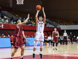 篮球陈泽实战全解析,如何从草根逆袭职业赛场,防守技巧能否封神