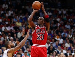 乔丹篮球比赛,经典战役有哪些？最后一投为何成为传奇？如何欣赏其技术细节？