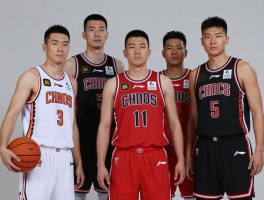 篮球五战将,如何打造最强阵容,历史上有哪些传奇组合,现代篮球还适用吗