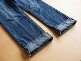 裤边如何裁,自己剪裤脚要注意什么,牛仔裤改短怎么保留原边,裤脚毛边怎么制作自然