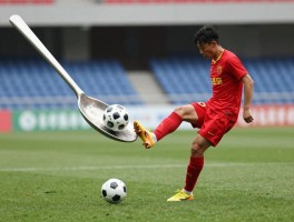 梦见勺子点球,勺子点球怎么踢,梦见勺子预示什么,勺子点球大师有哪些