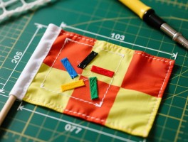 边裁旗子制作指南，足球边裁旗标准尺寸多少,用什么布料耐用,手工缝制要注意什么