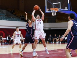 灵活的胖子打篮球丨体重大的优势怎么利用,如何场场打满40分钟,胖子打球过人技巧