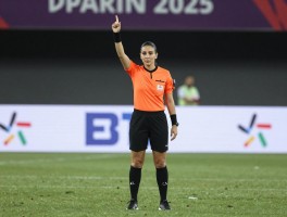 伊朗边裁为何屡引争议,女性裁判生存现状,国际舞台表现如何？