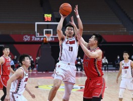 陕西话挡拆是什么意思,挡拆在陕西方言中如何表达,篮球战术的陕西话说法