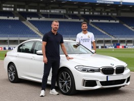 皇马球员的车,为何球星偏爱宝马,座驾如何反映个性,合作背后有何故事