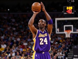 科比篮球照，哪些经典比赛瞬间值得收藏，如何获取高清手机壁纸，标志性动作有哪些