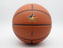 篮球有缝好不好，有缝篮球优缺点是什么，有缝和无缝哪个好，如何挑选有缝篮球