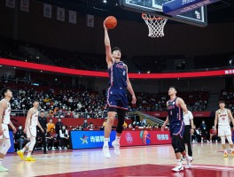 篮球联赛周琦征战历程回顾,技术特点是什么,未来路在何方