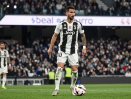 皇马转会尤文图斯的球员,哪些交易影响最大,转会费如何评估,最新动态是什么