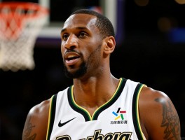 关于篮球明星,如何客观评价历史地位,现役哪些球员能进入历史排名,评判标准应该是什么