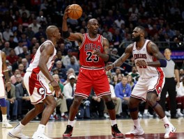 篮球史上最伟大的球员,评判标准是什么,乔丹为何是公认第一,詹姆斯能否超越