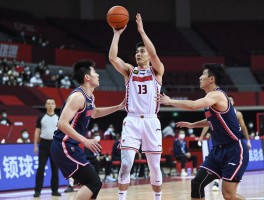 篮球员崔永熙新赛季展望,加盟广东能否夺冠,膝伤恢复如何