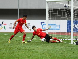 男足点球推文,为何点球成为国足心病,关键时刻如何提高点球命中率,点球大战门将怎么扑救