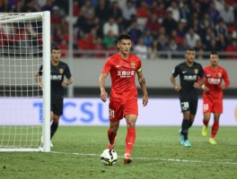 什么是压哨进球技术犯规，规则如何判定，经典案例有哪些，球员该如何避免