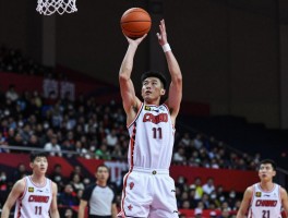 篮球徐长龙,职业生涯亮点是什么,路人王表现如何,现状如何