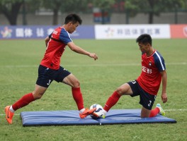 扑防垫是技术犯规吗为什么,扑防垫脚怎么判罚,如何避免扑防垫脚,故意垫脚算违体吗