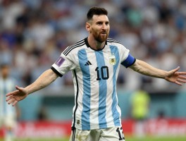 阿根廷球员历史地位怎么排,谁是最伟大球员,现役谁最强