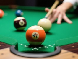 台球什么球是反角球,反角球与正角球怎么区分,反角球瞄准技巧有哪些,反角球为什么难打