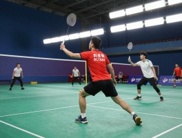 羽毛球挡拆是什么意思,包含战术方法,动作要领,如何练习,实战怎么运用