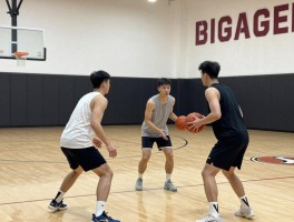 篮球职业球员与业余差距有多大，为什么业余球员打不了职业，职业球员日常训练内容有哪些