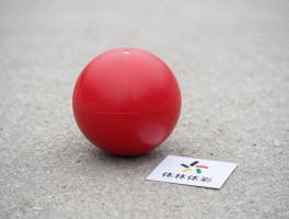 羊角球为什么是红色的,颜色对儿童吸引力,安全设计考虑