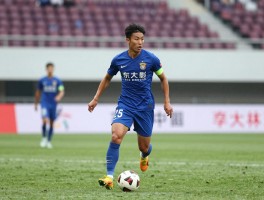 李智球员丨31岁才踢中超,3次冲超成功为何这么难,励志哥如何练就任意球绝技？