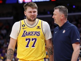 湖人队球员和教练,新赛季阵容如何,东契奇表现怎样,雷迪克执教风格