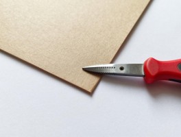 护边怎么裁,不同材质护边裁剪技巧,拐角处如何处理,裁切工具如何选择