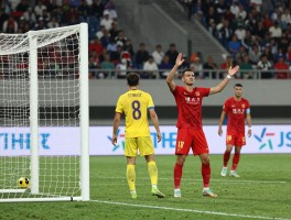 福勒点球，为何放弃射门，背后有何故事，体育精神何在