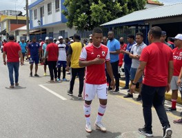 巴拿马球员被杀丨为何多名球员遭遇枪击,科隆市治安状况如何,足球能否帮助摆脱暴力