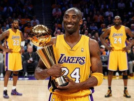 科比湖人球员,为什么被称为黑曼巴,如何成就五冠王朝,生涯最后一战有多传奇