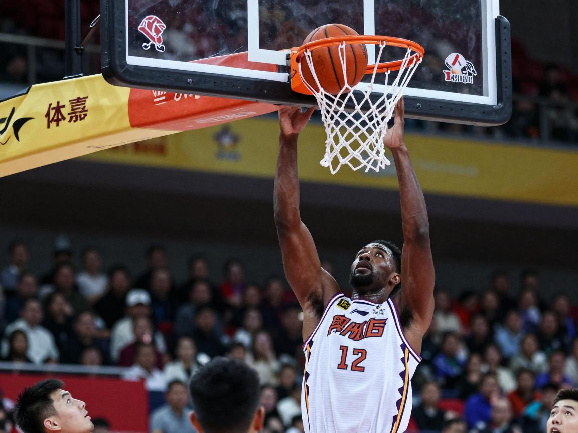 为什么挂框是技术犯规,挂框裁判手势是什么,奥尼尔扣碎篮板几次,挂框超过几秒算犯规 为什么挂框是技术犯规,挂框裁判手势是什么,奥尼尔扣碎篮板几次,挂框超过几秒算犯规