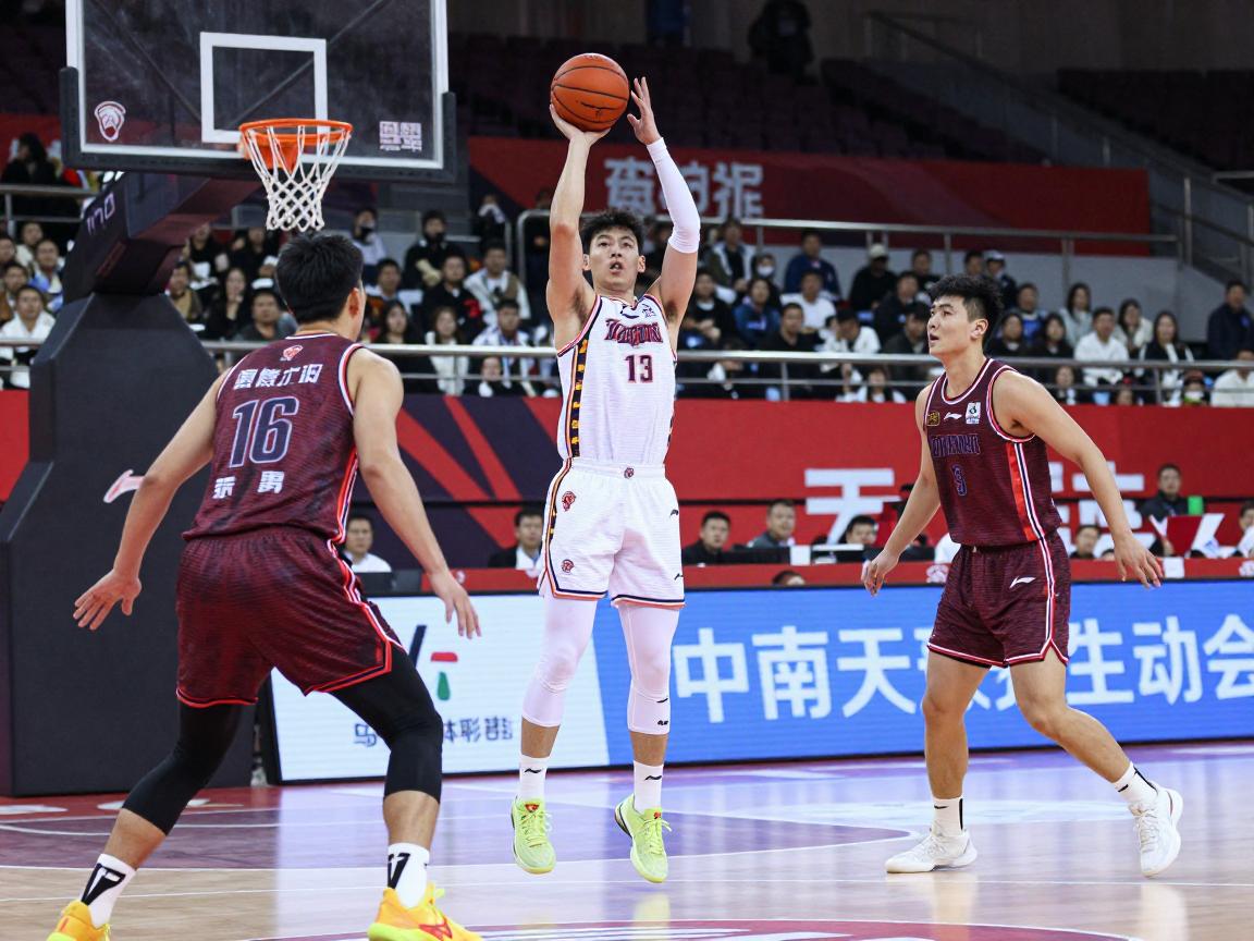 广厦中锋苏,苏若禹现在效力哪支球队,技术特点如何,职业生涯数据多少 广厦中锋苏,苏若禹现在效力哪支球队,技术特点如何,职业生涯数据多少