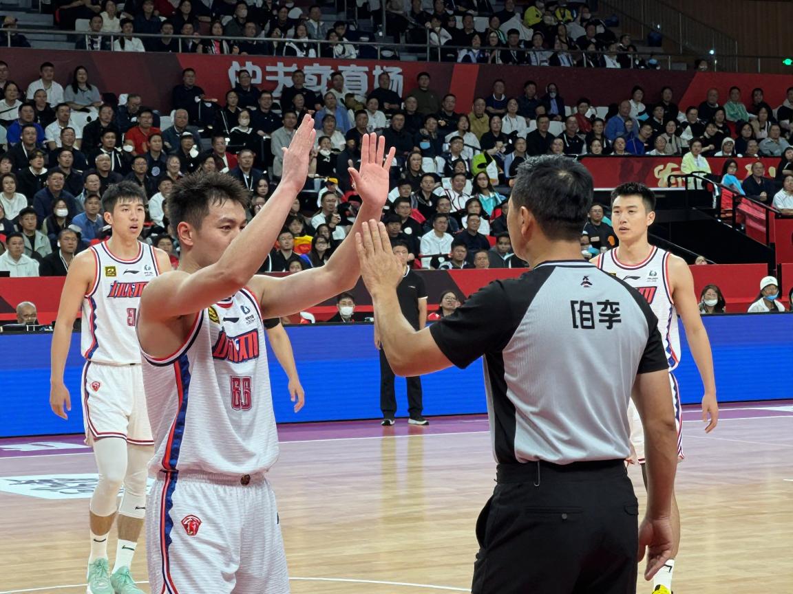 球员摊手是技术犯规吗为什么,裁判零容忍政策,篮球规则详解 球员摊手是技术犯规吗为什么,裁判零容忍政策,篮球规则详解