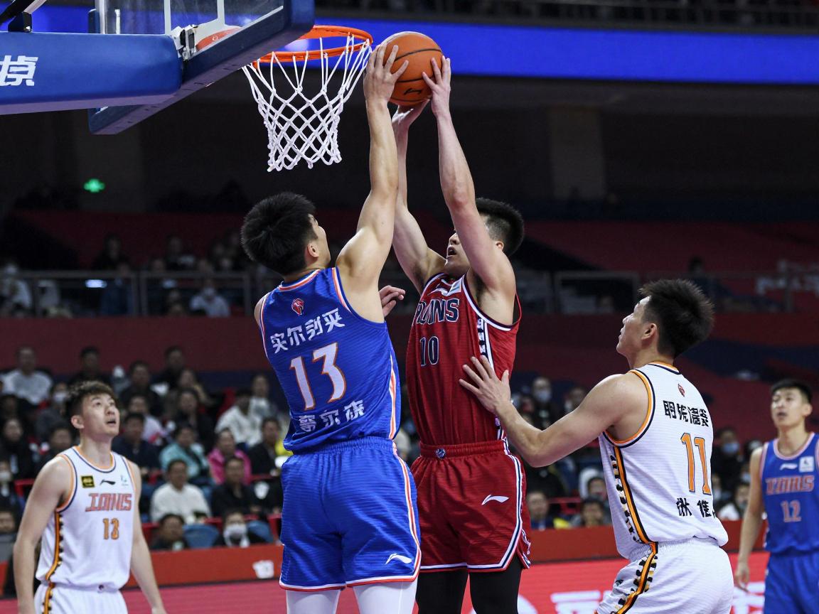 篮球什么是包球技术犯规,持球时哪些动作算技术犯规,夹住球不放犯规吗 篮球什么是包球技术犯规,持球时哪些动作算技术犯规,夹住球不放犯规吗