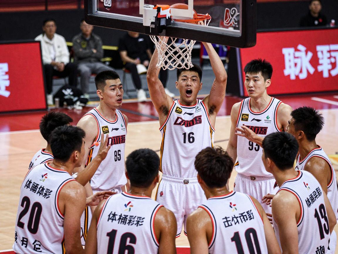 篮球的寓意,团队协作,个人成长,精神象征如何体现 篮球的寓意,团队协作,个人成长,精神象征如何体现