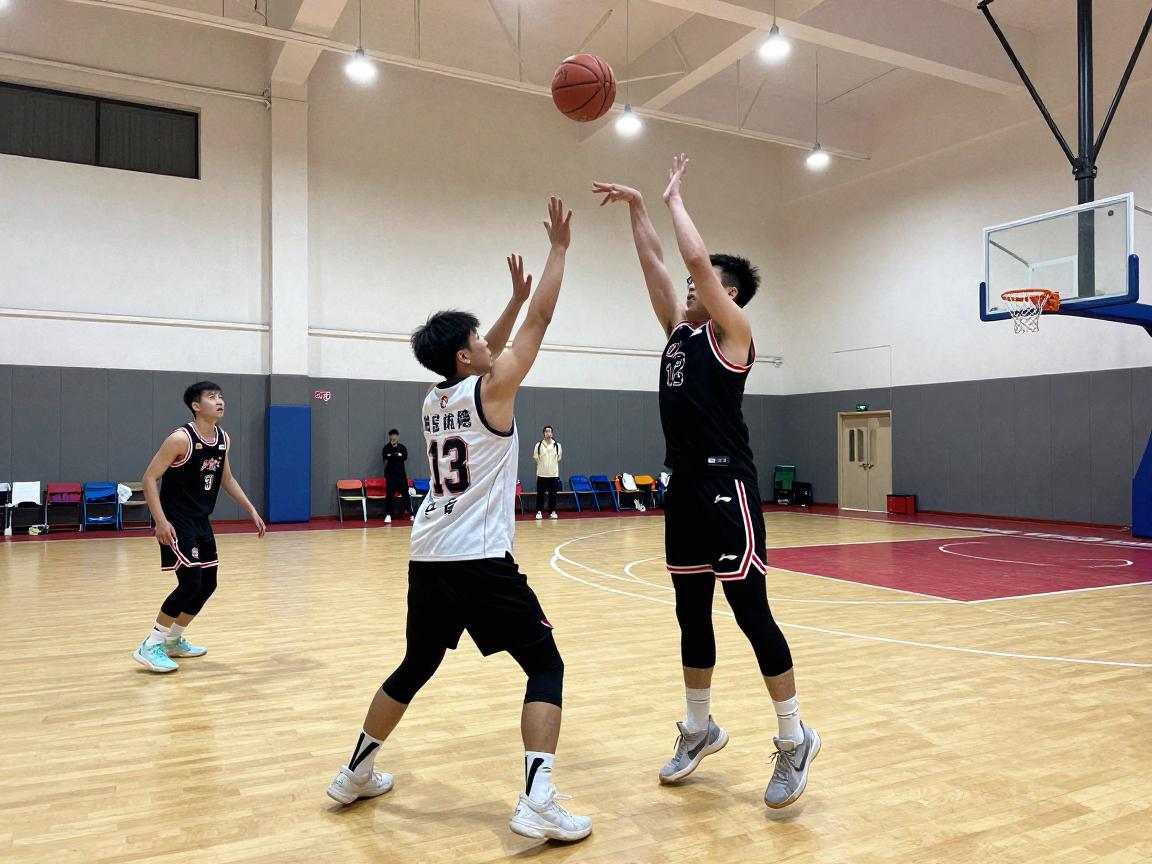 篮球反击战术怎么训练,如何快速发动,各位置职责是什么 篮球反击战术怎么训练,如何快速发动,各位置职责是什么