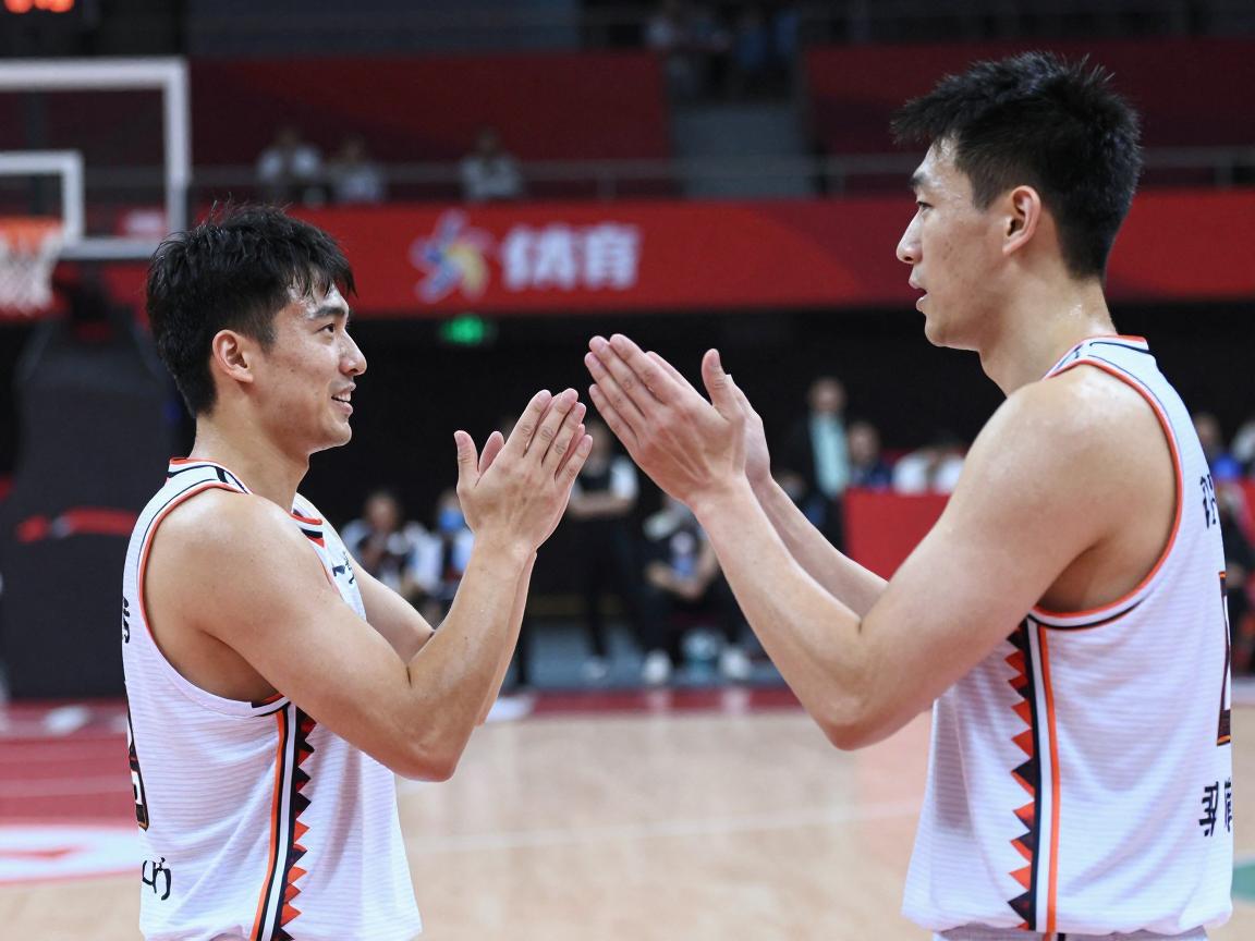 为什么拍手是技术犯规,拍手犯规判罚标准是什么,哪些动作容易吃T,和违体犯规区别在哪 为什么拍手是技术犯规,拍手犯规判罚标准是什么,哪些动作容易吃T,和违体犯规区别在哪