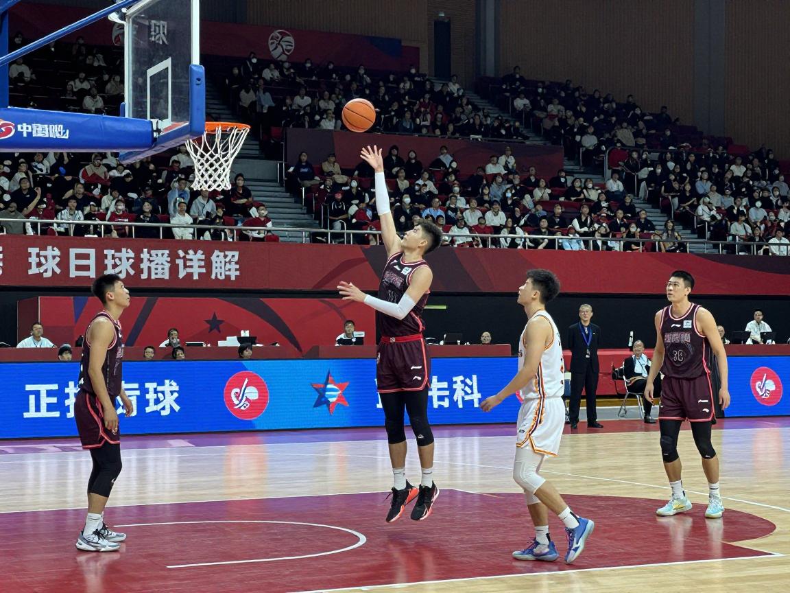 篮球比赛中什么是角球,篮球有角球吗,篮球边线球发球战术,篮球出界规则详解 篮球比赛中什么是角球,篮球有角球吗,篮球边线球发球战术,篮球出界规则详解