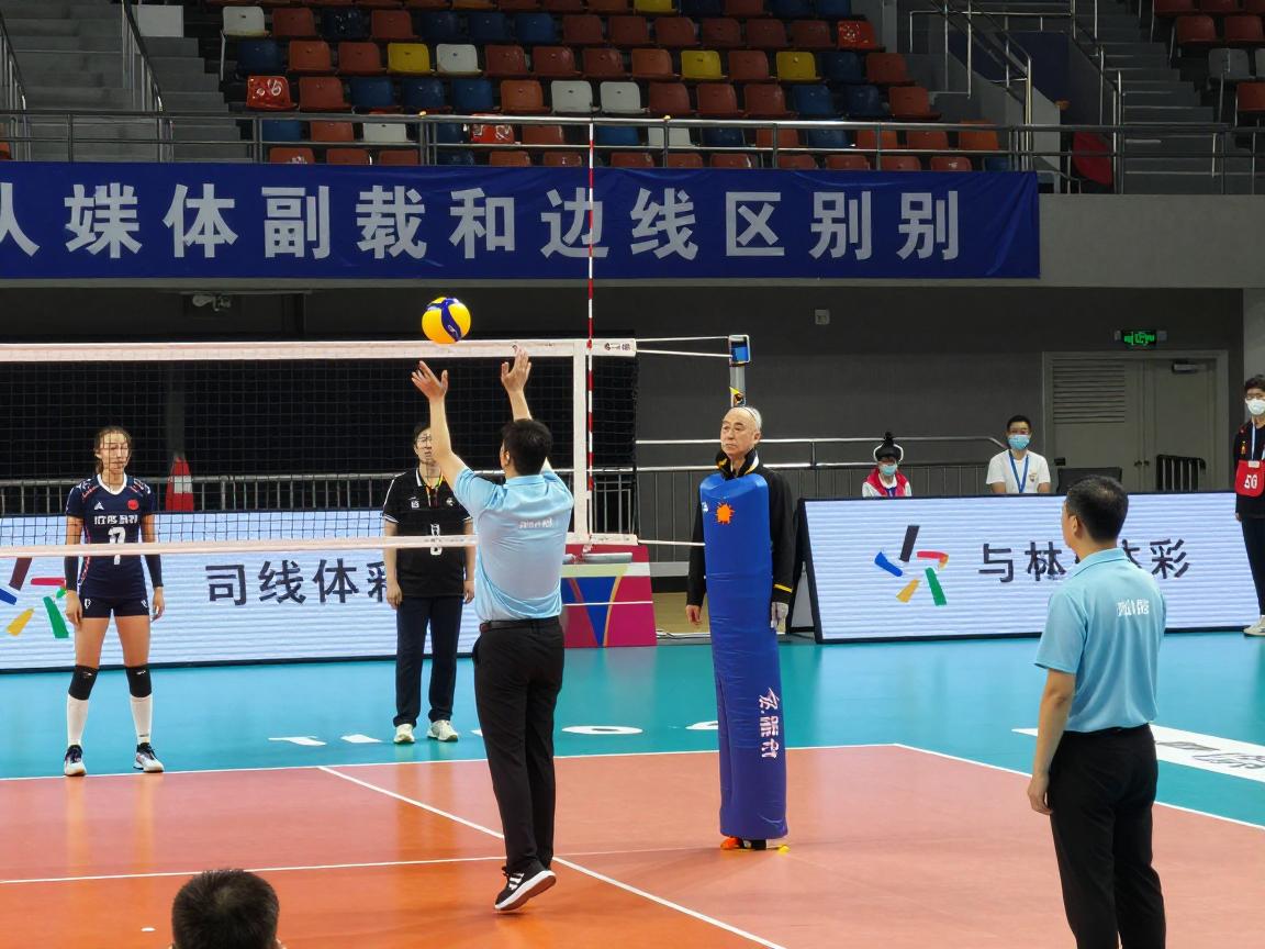 排球副裁和边裁的区别,副裁如何协助主裁,边裁判罚手势有哪些,司线员站位要求 排球副裁和边裁的区别,副裁如何协助主裁,边裁判罚手势有哪些,司线员站位要求