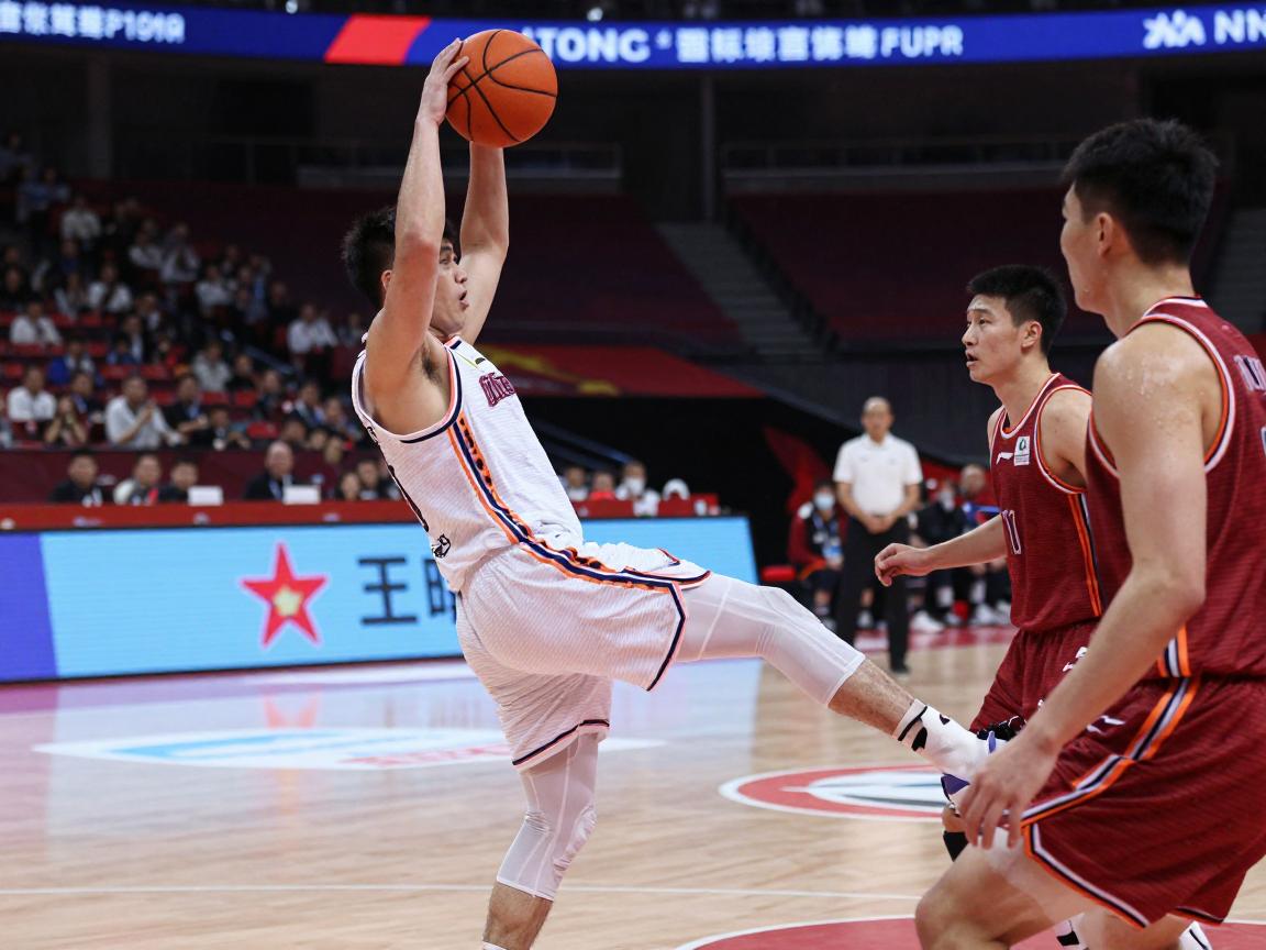 篮球垫脚的伤害有多大,为何导致骨折韧带撕裂,如何紧急处理,怎样有效预防 篮球垫脚的伤害有多大,为何导致骨折韧带撕裂,如何紧急处理,怎样有效预防