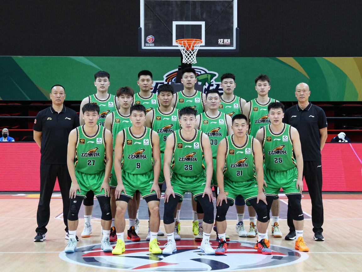 辽宁队篮球队员丨阵容如何组成,核心球员有哪些,年轻球员谁值得期待 辽宁队篮球队员丨阵容如何组成,核心球员有哪些,年轻球员谁值得期待