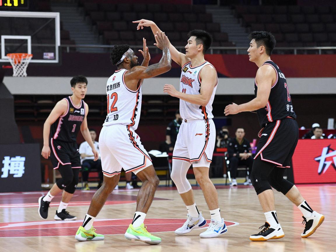 紧急挡拆是什么意思啊,战术关键时刻应用,挡拆配合实战变化 紧急挡拆是什么意思啊,战术关键时刻应用,挡拆配合实战变化