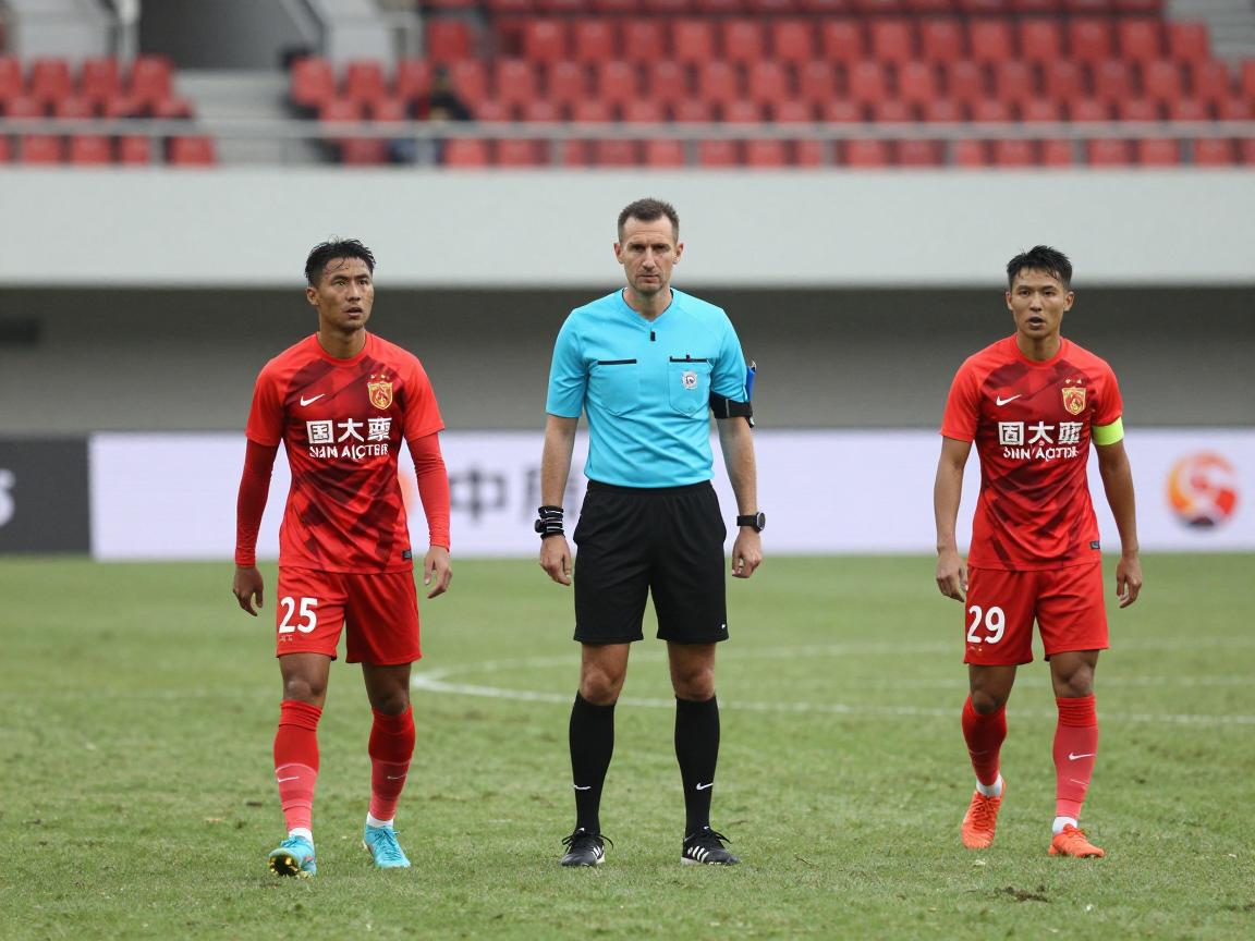 科曼进攻有利被吹停,裁判为何不适用有利原则,战术犯规如何界定,比赛流畅性如何保证 科曼进攻有利被吹停,裁判为何不适用有利原则,战术犯规如何界定,比赛流畅性如何保证