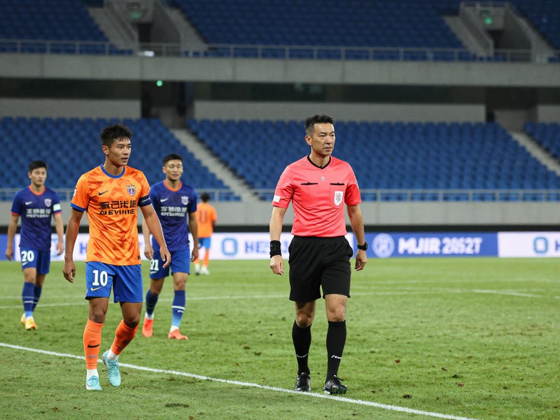 足球怎样才叫进攻有利,裁判如何判断有利原则,球队怎样利用有利进攻,有利条款怎么应用 足球怎样才叫进攻有利,裁判如何判断有利原则,球队怎样利用有利进攻,有利条款怎么应用