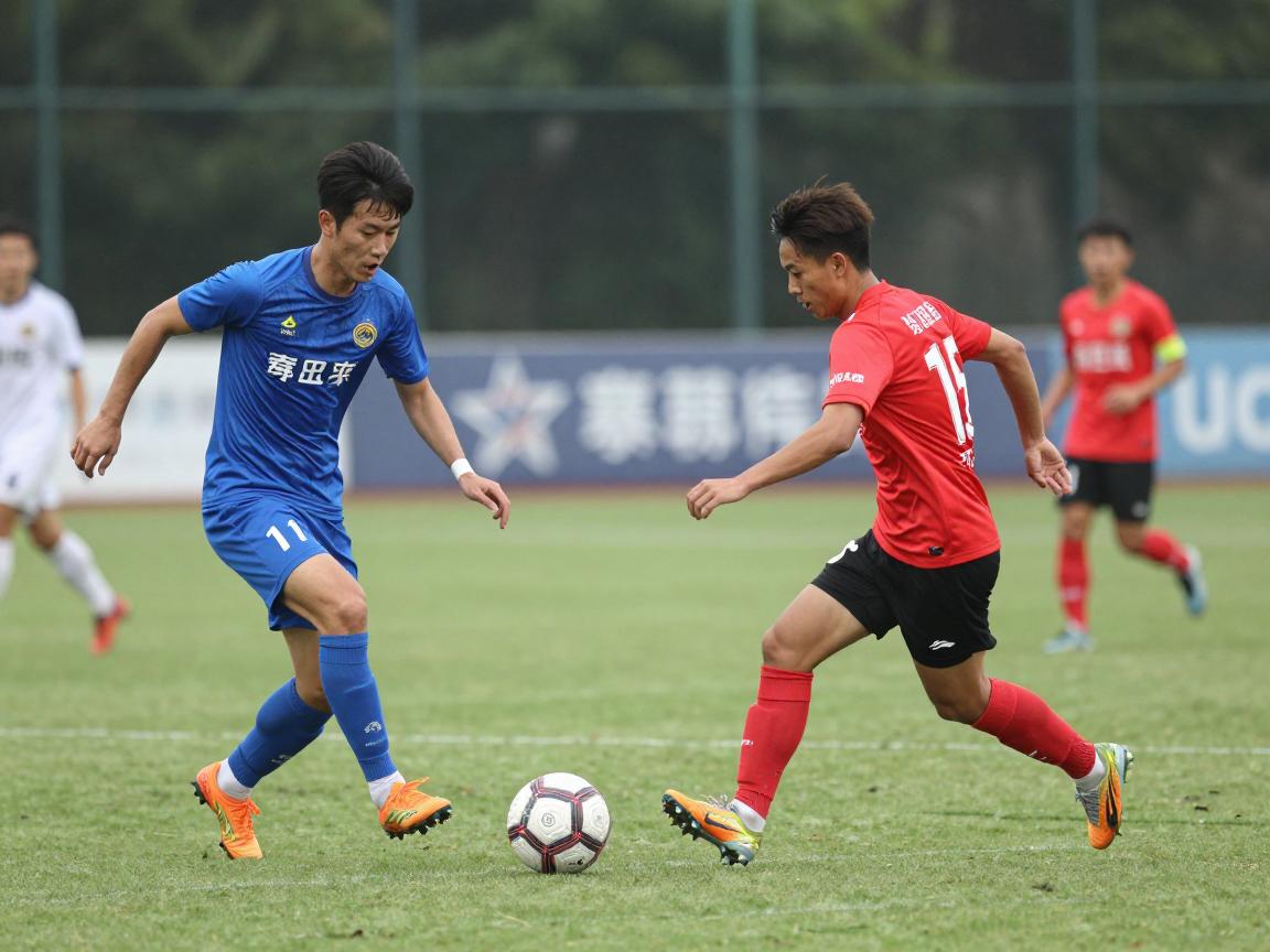 什么是足球三角球技术,足球三角进攻战术怎么训练,三角传球在比赛中如何应用 什么是足球三角球技术,足球三角进攻战术怎么训练,三角传球在比赛中如何应用