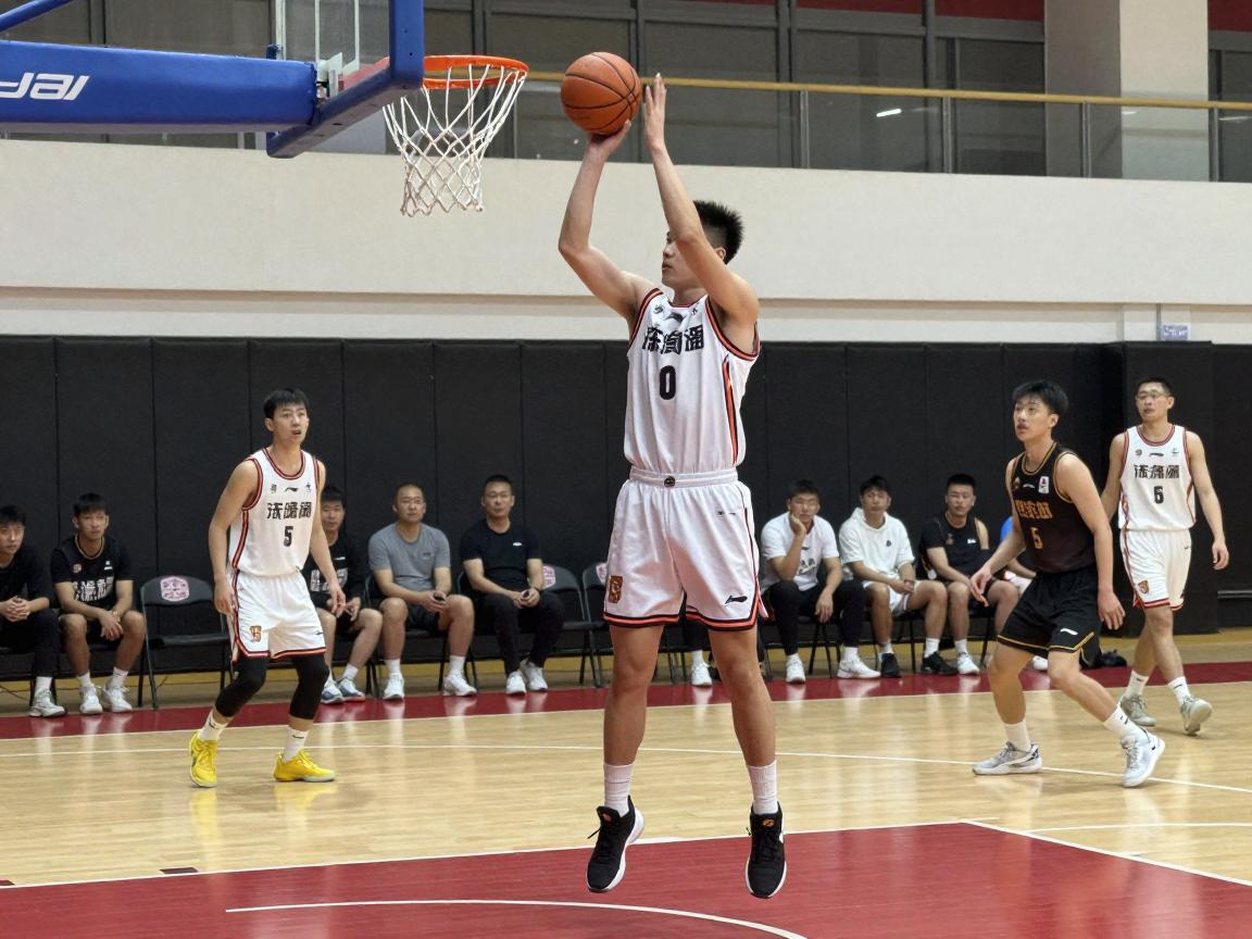 篮球的4号位打法解析,四号位应该怎么训练,现代大前锋职责有哪些,业余比赛如何打四号位 篮球的4号位打法解析,四号位应该怎么训练,现代大前锋职责有哪些,业余比赛如何打四号位