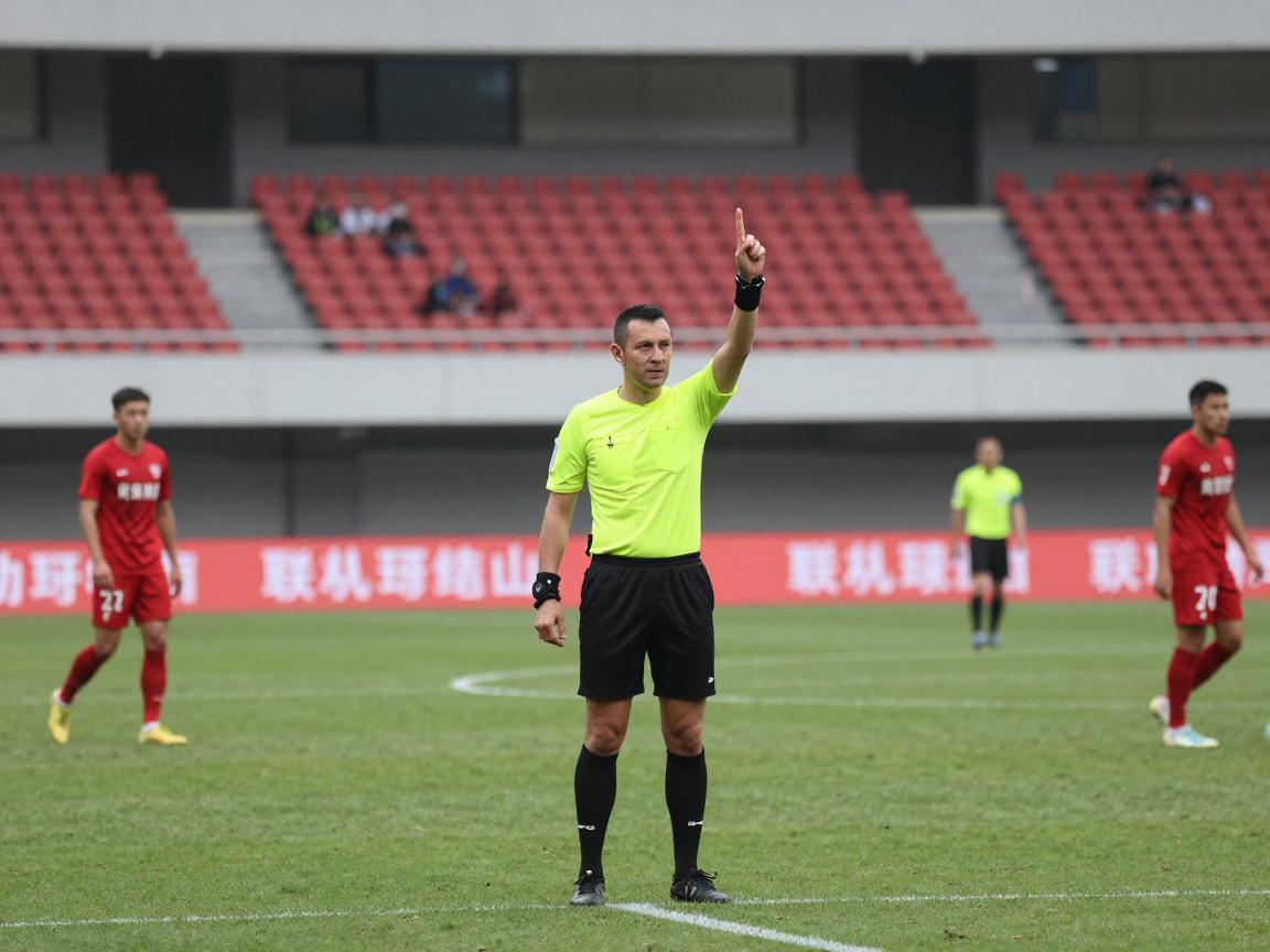 足球有利进攻在什么时候结束:裁判何时鸣哨终止,有利原则失效条件,进攻结束标志 足球有利进攻在什么时候结束:裁判何时鸣哨终止,有利原则失效条件,进攻结束标志