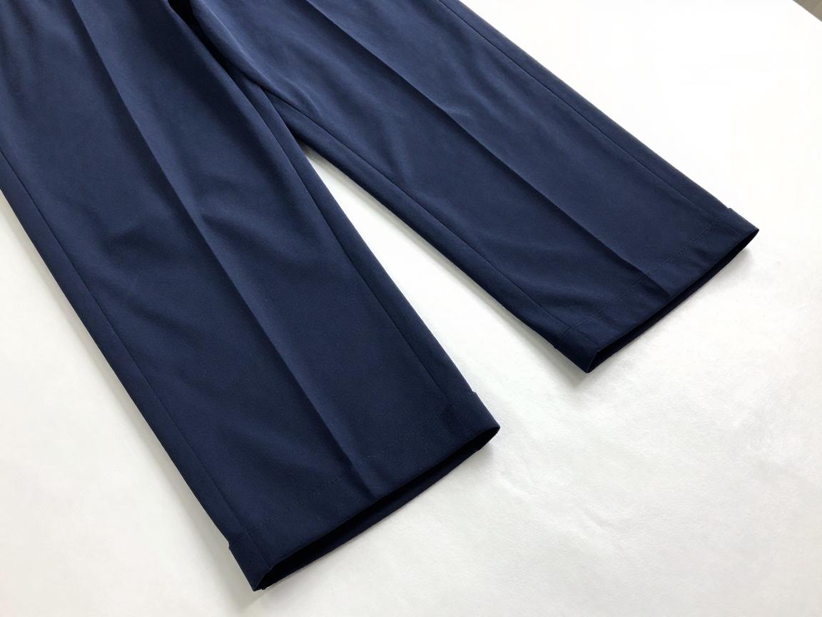 斜裁裤边怎么剪整齐,速干裤剪裤边容易斜怎么办,西裤斜裁怎么量尺寸 斜裁裤边怎么剪整齐,速干裤剪裤边容易斜怎么办,西裤斜裁怎么量尺寸